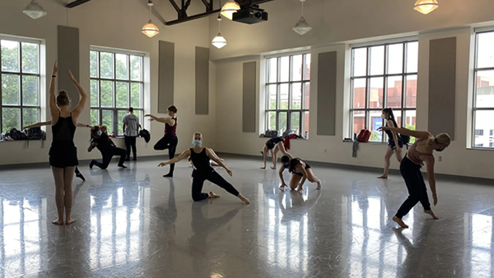 Dancers in Sullivant Studio 390